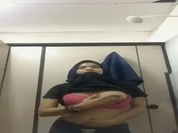 Bokep Jilbab Pulang Kuliah Nahan Sange Colmek