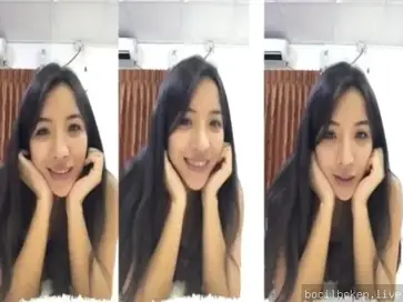 Cewek Imut Aduhai Layani Obrolan Malam Berbahaya